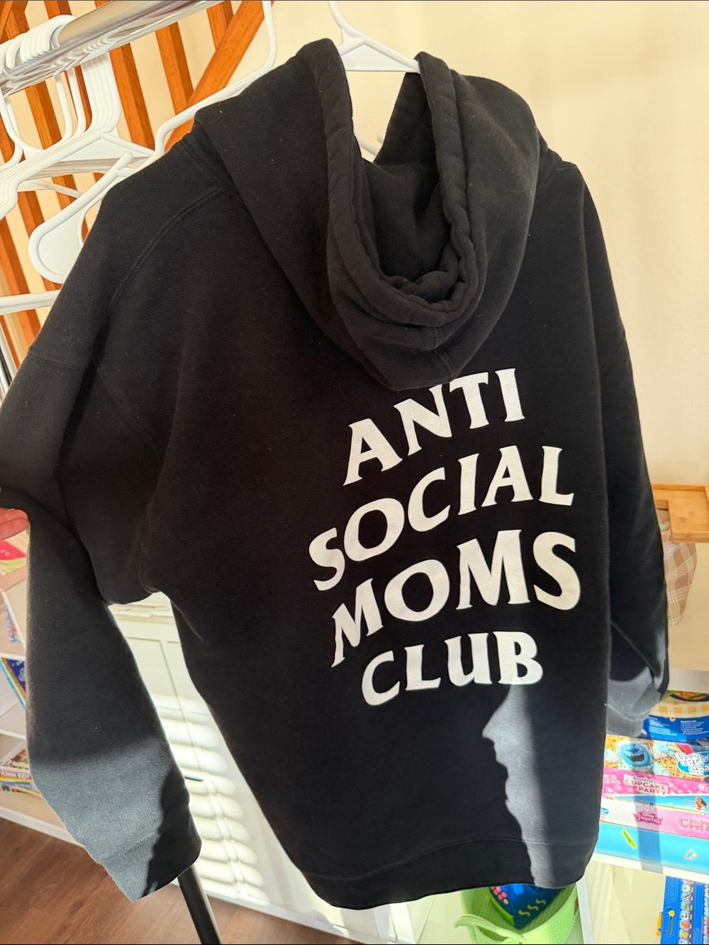 Black Hoodie Sweater — Cozy Crew-Style Pullover